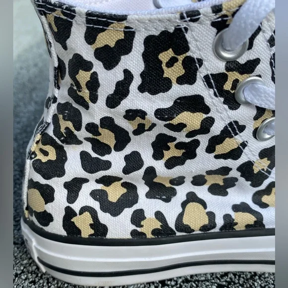 Converse Chuck Taylor Unisex Leopard Print High Top Sneakers- Women’s 6 - Picture 10 of 11